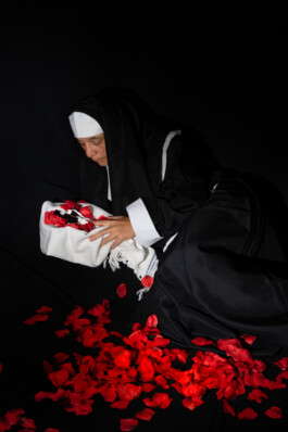 Konzeptionelle Portraitfotografie St. Gallen - Christian Sanwald - Portrait einer Nonne 